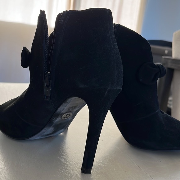 Michael Michael Kors Pippa Suede Bow Detail Peep-Toe Booties - Picture 2 of 3